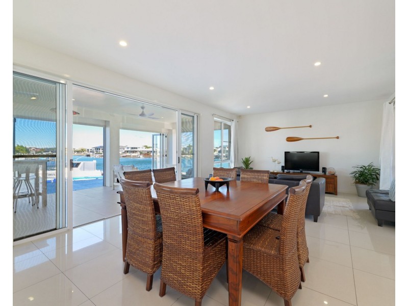 23 Sea Glint Place, Pelican Waters QLD 4551