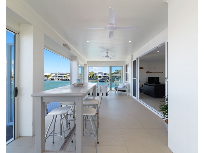 23 Sea Glint Place, Pelican Waters QLD 4551