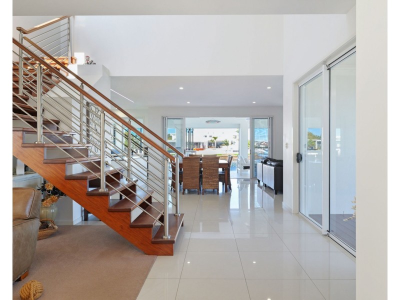 23 Sea Glint Place, Pelican Waters QLD 4551