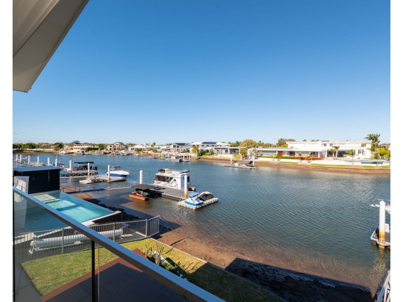 23 Sea Glint Place, Pelican Waters QLD 4551