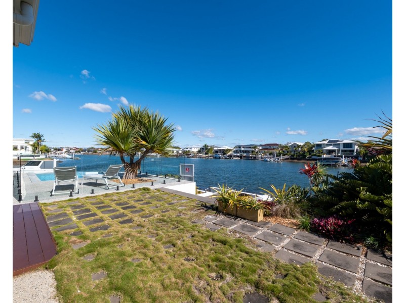 23 Sea Glint Place, Pelican Waters QLD 4551