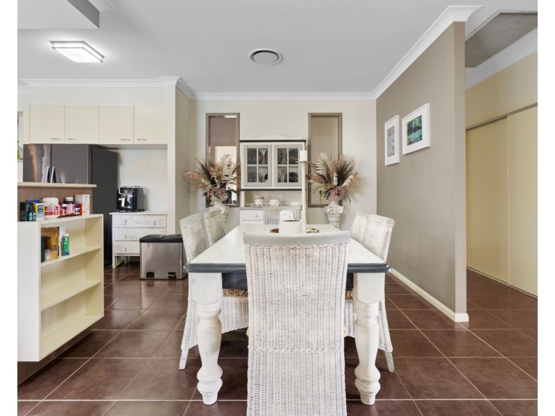 17 Wattle Grove Drive, Ningi QLD 4511