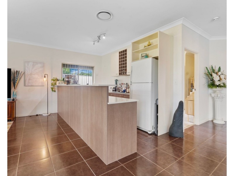 17 Wattle Grove Drive, Ningi QLD 4511