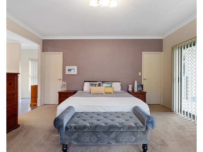17 Wattle Grove Drive, Ningi QLD 4511