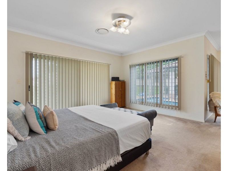 17 Wattle Grove Drive, Ningi QLD 4511