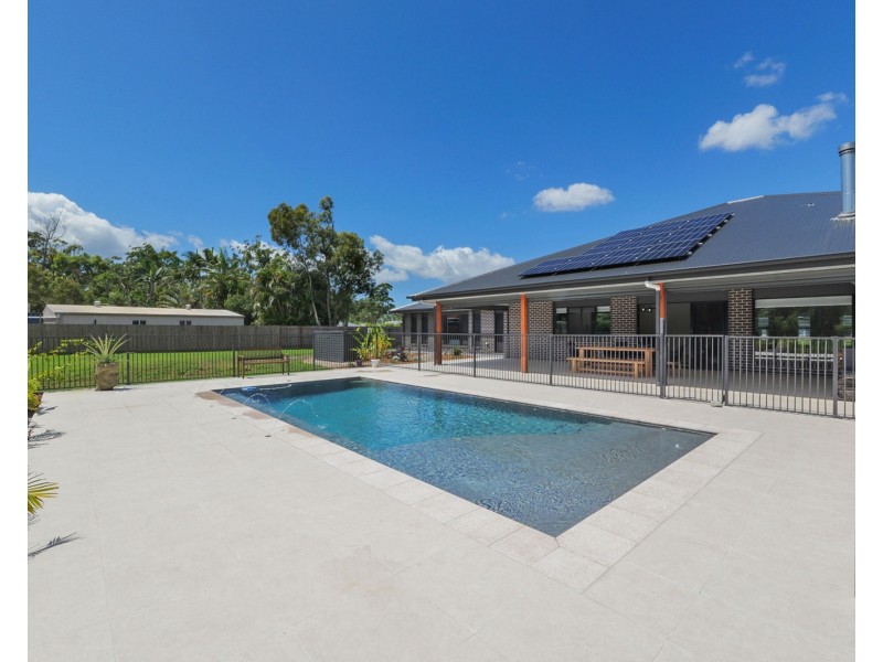 12 Farmhouse Lane, Landsborough QLD 4550