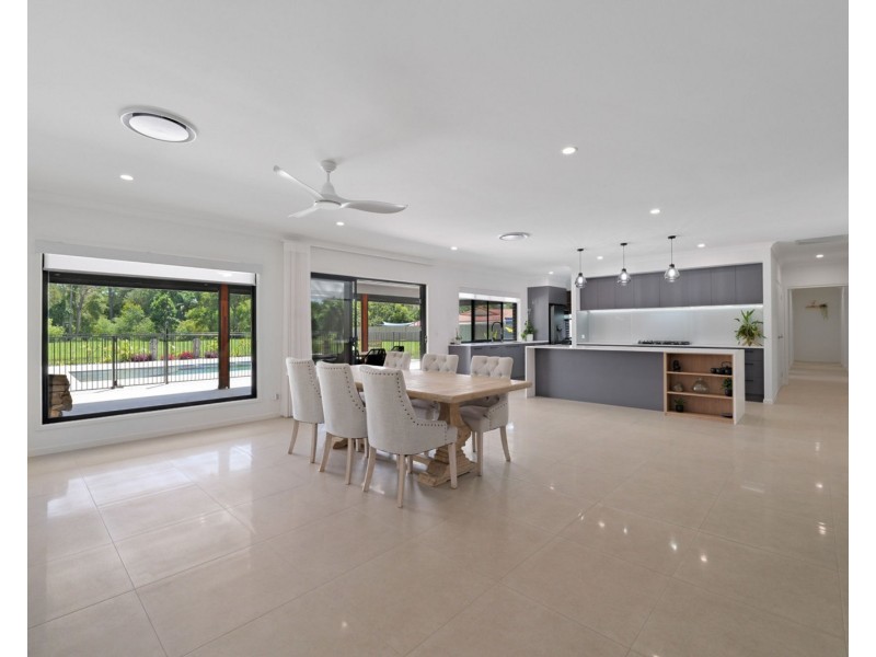 12 Farmhouse Lane, Landsborough QLD 4550