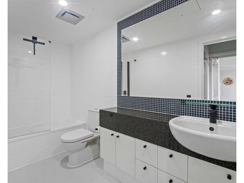 1703/141 Campbell Street, Bowen Hills QLD 4006