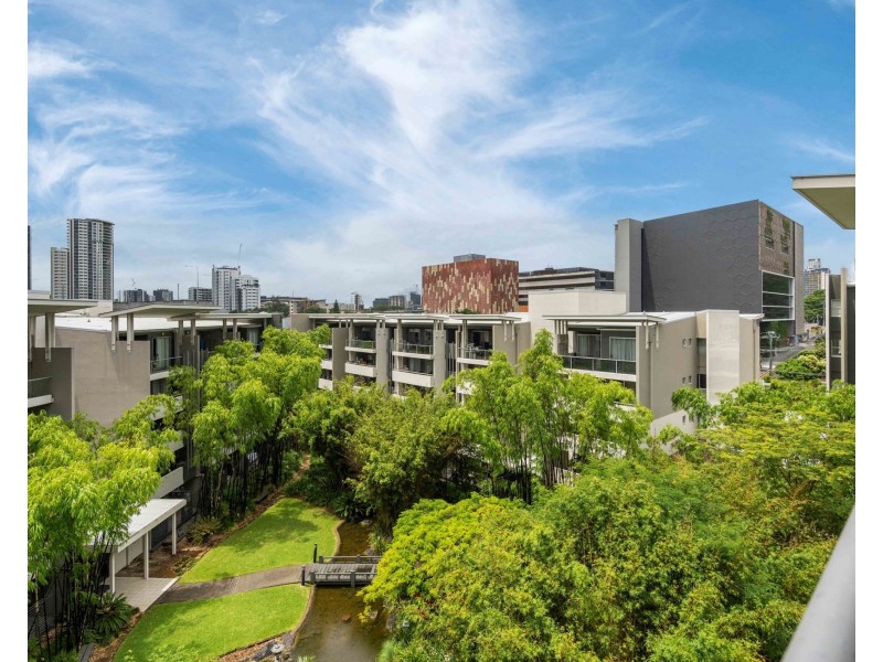 1703/141 Campbell Street, Bowen Hills QLD 4006