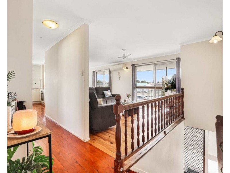 20 Avenell Street, Avenell Heights QLD 4670