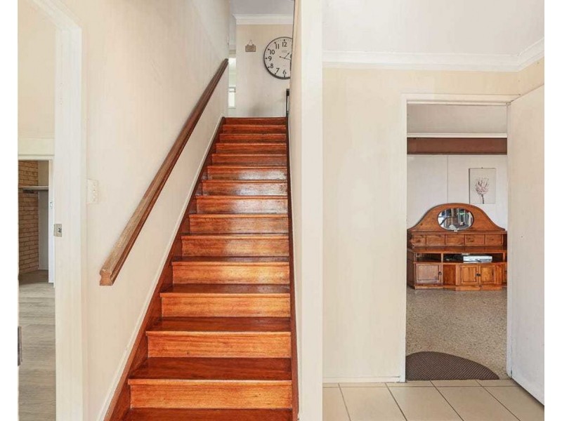 20 Avenell Street, Avenell Heights QLD 4670