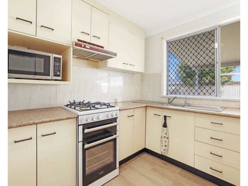 20 Avenell Street, Avenell Heights QLD 4670