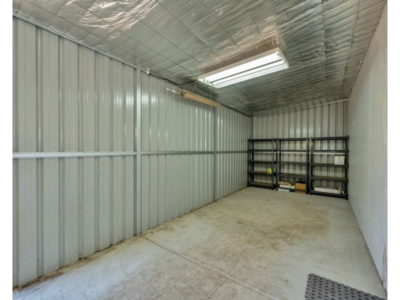 12 Colchester Avenue, Orelia WA 6167