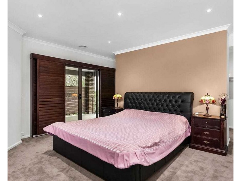 18 Linden Street, Box Hill South VIC 3128