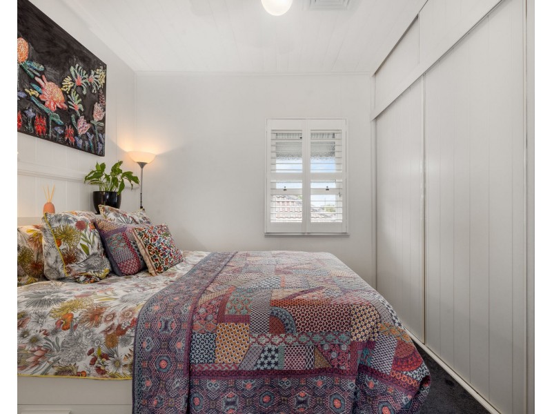 47 Seasome Avenue, Sandgate QLD 4017