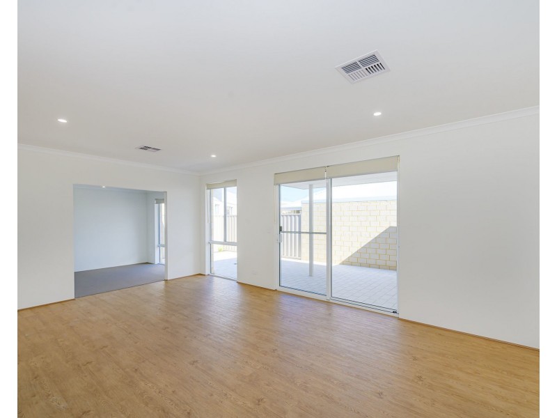 45 Crimson Boulevard, Forrestfield WA 6058