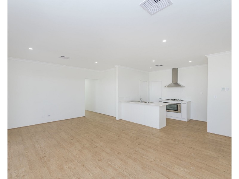 45 Crimson Boulevard, Forrestfield WA 6058