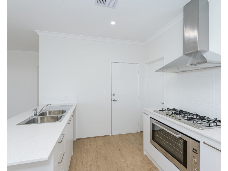 45 Crimson Boulevard, Forrestfield WA 6058