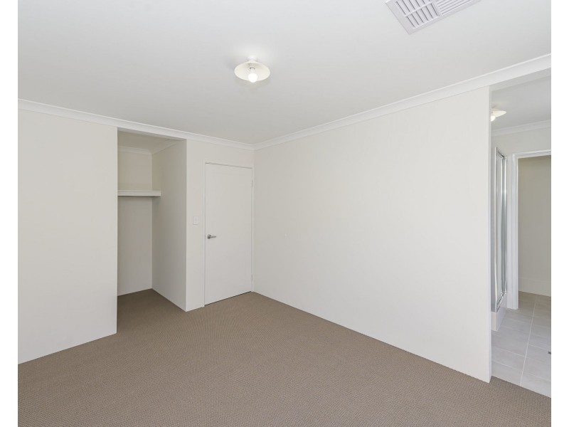 45 Crimson Boulevard, Forrestfield WA 6058