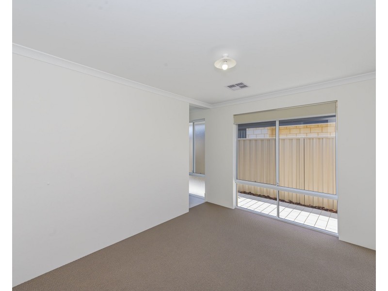 45 Crimson Boulevard, Forrestfield WA 6058