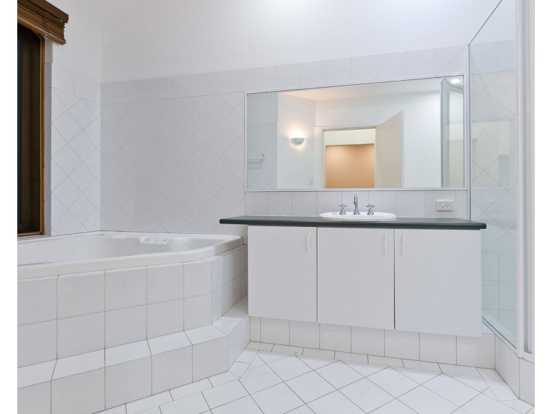 24 Broome Street, Highgate WA 6003