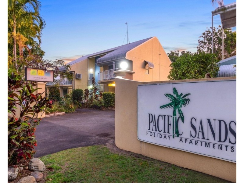 25/1-19 Poinciana Street, Holloways Beach QLD 4878