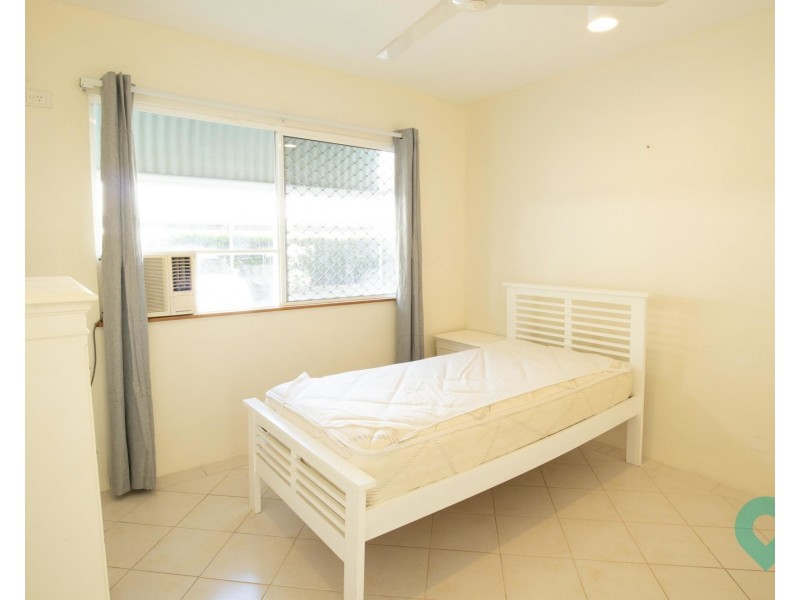 25/1-19 Poinciana Street, Holloways Beach QLD 4878
