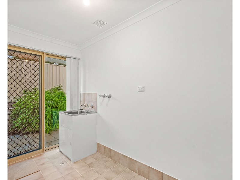 9 Gannet Rise, Halls Head WA 6210