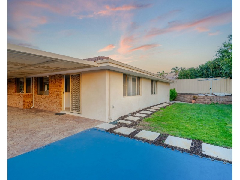 9 Gannet Rise, Halls Head WA 6210