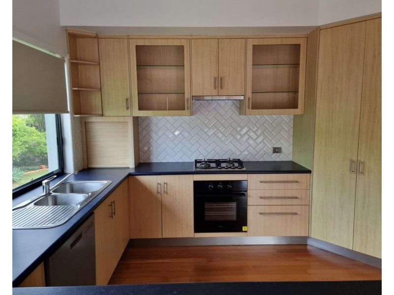 19 Robert John Circuit, Coral Cove QLD 4670