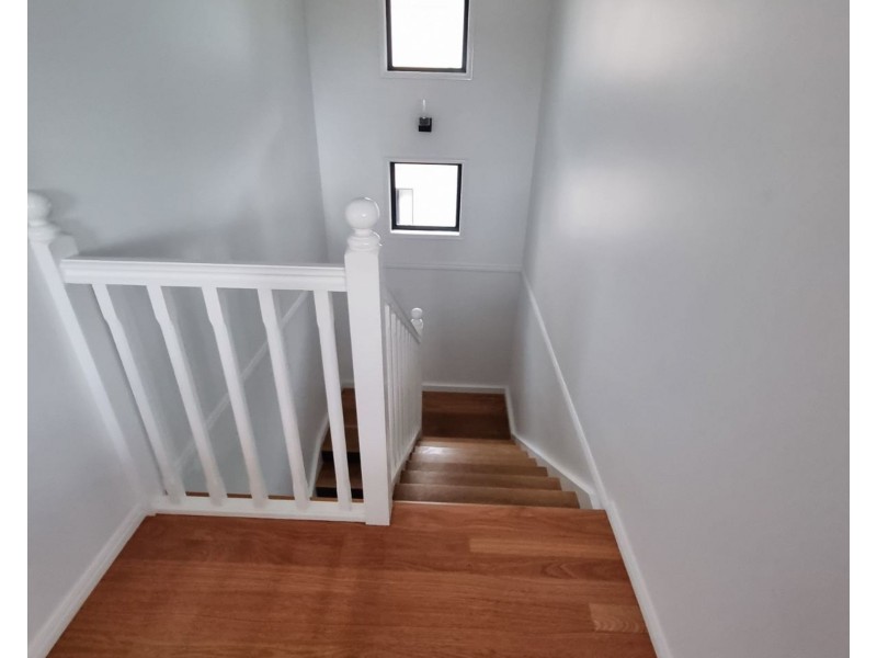 19 Robert John Circuit, Coral Cove QLD 4670