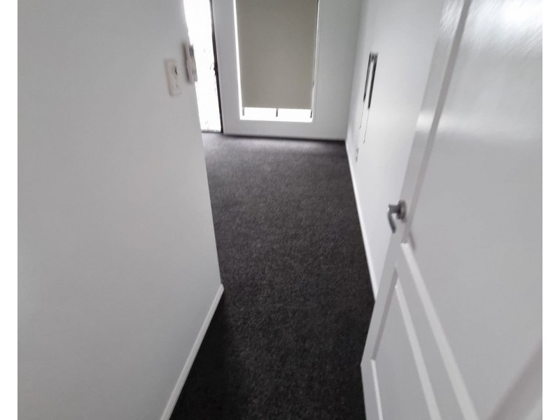 19 Robert John Circuit, Coral Cove QLD 4670