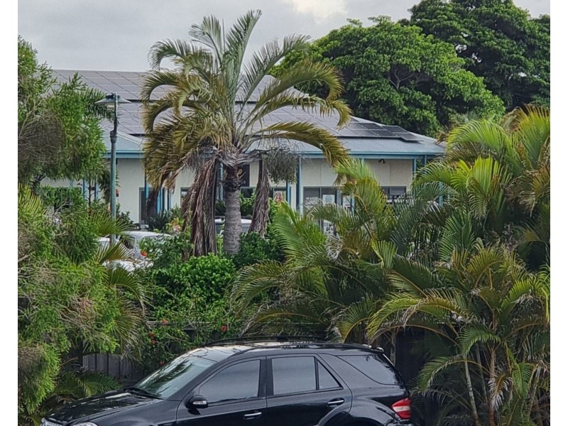 19 Robert John Circuit, Coral Cove QLD 4670