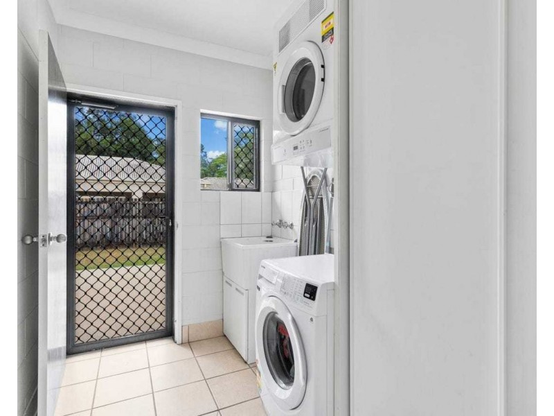 12 Katoomba St, Mount Sheridan QLD 4868