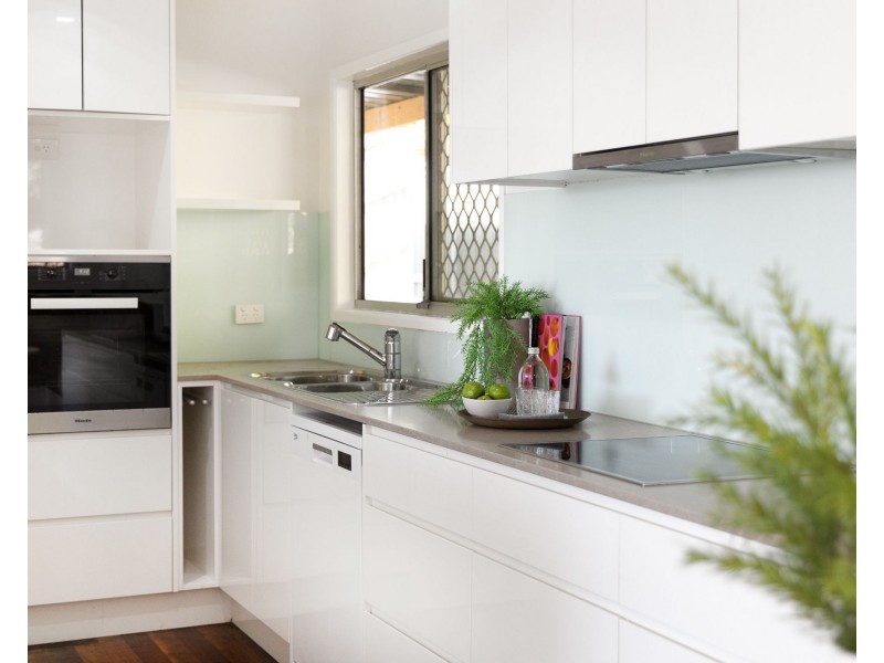 47 Griffith Street, Sandgate QLD 4017