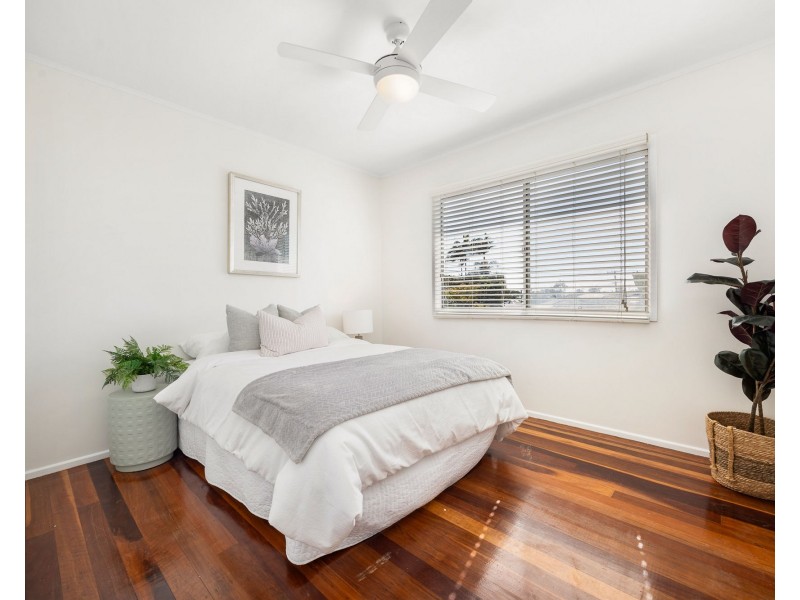 47 Griffith Street, Sandgate QLD 4017