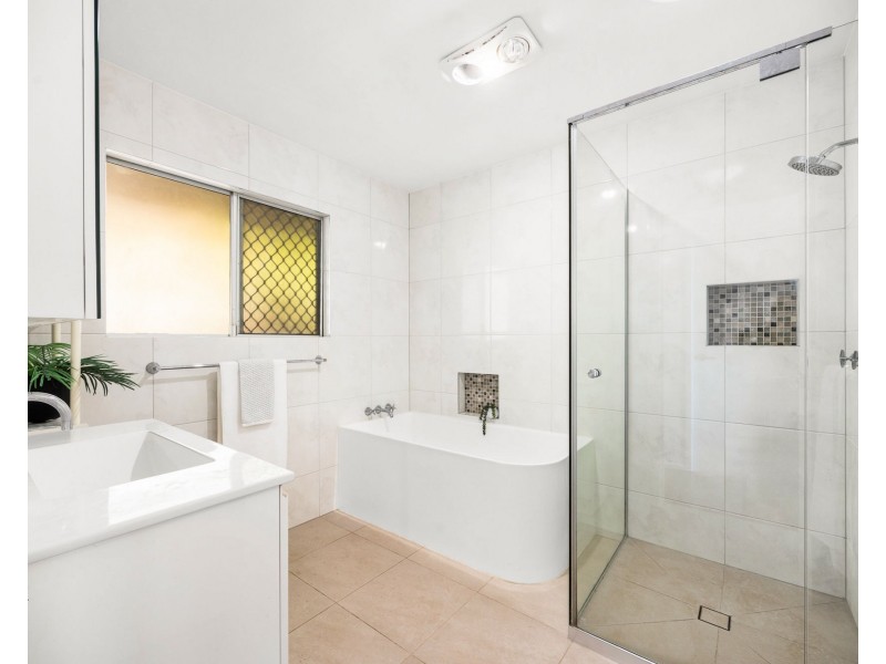 47 Griffith Street, Sandgate QLD 4017