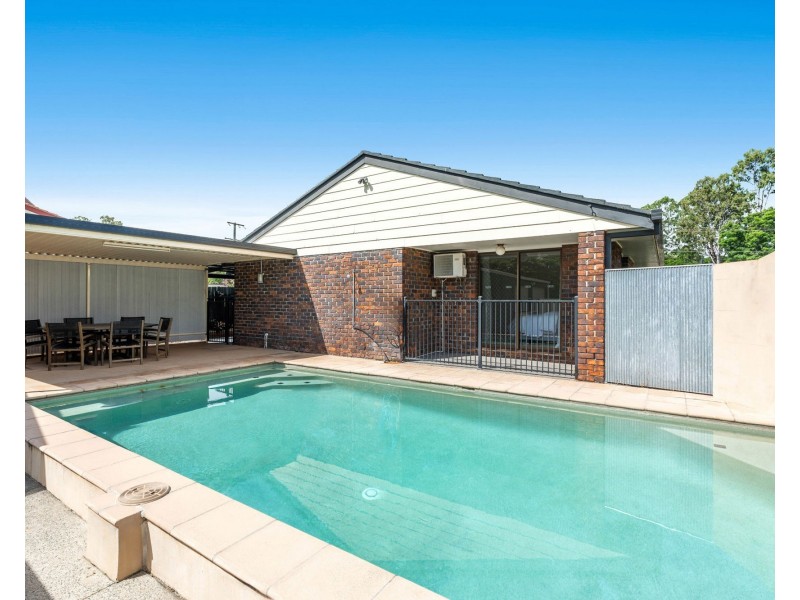 28 Joanne Cres, Thornlands QLD 4164