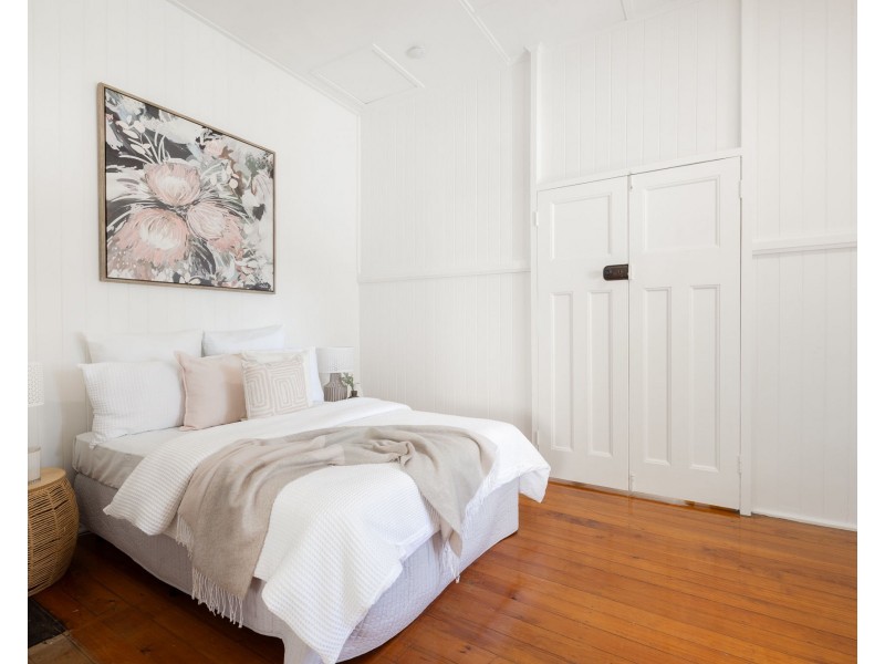 114 Brighton Terrace, Sandgate QLD 4017