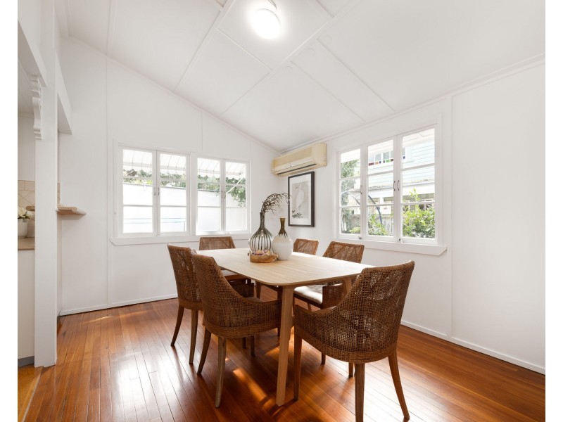 114 Brighton Terrace, Sandgate QLD 4017