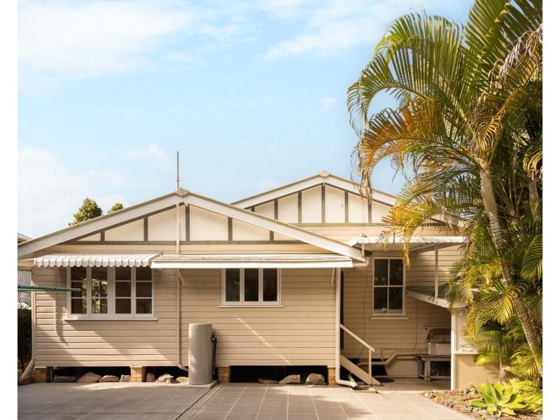 114 Brighton Terrace, Sandgate QLD 4017