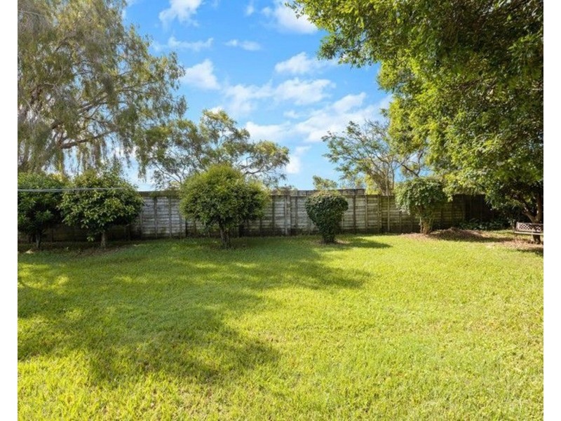 51 Twenty-Third Avenue, Brighton QLD 4017