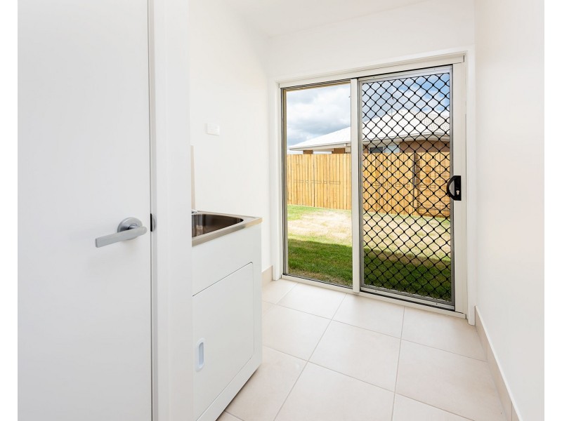 2 Ochre Court, Branyan QLD 4670