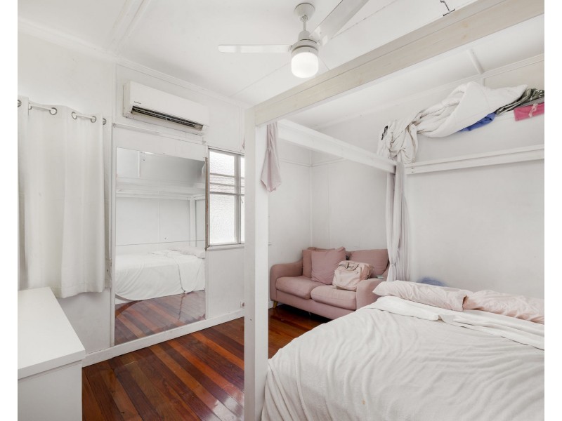 65 Holmes Street, Brighton QLD 4017