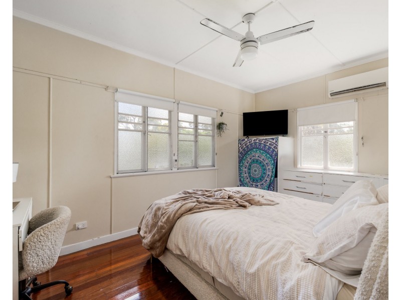 65 Holmes Street, Brighton QLD 4017