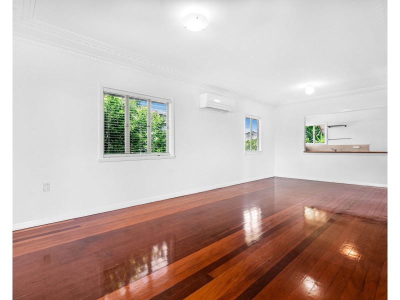 90 Preston Road, Manly West QLD 4179