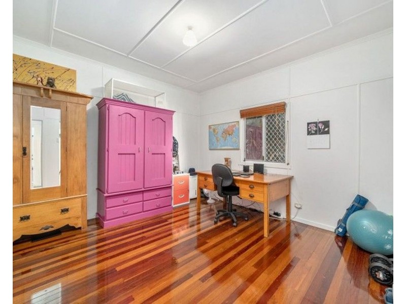 20 Arundal Street, Brighton QLD 4017