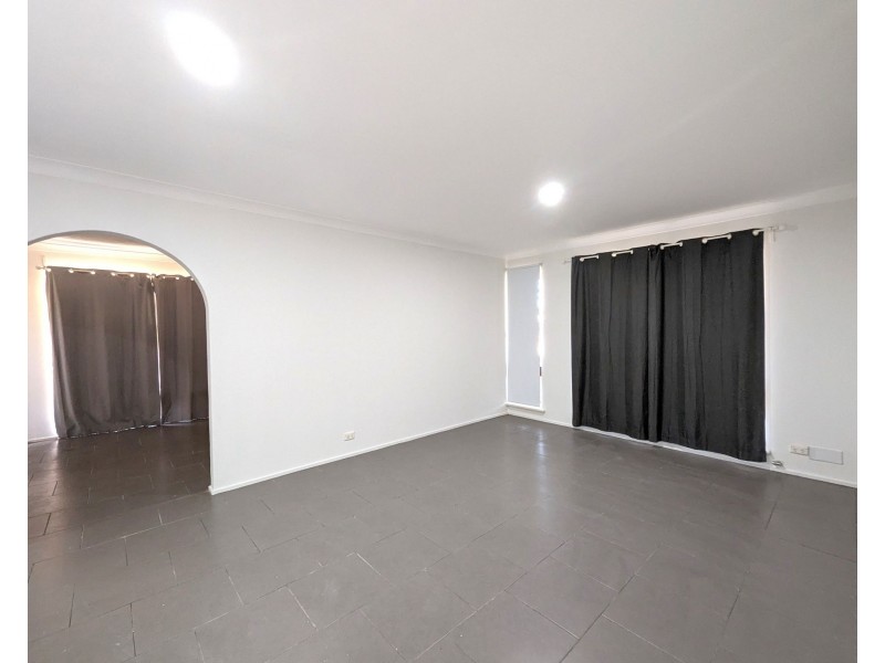 12 Newell Place, Cooloongup WA 6168