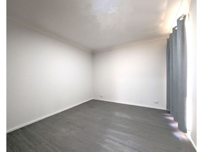 12 Newell Place, Cooloongup WA 6168