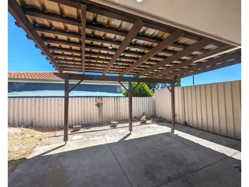 12 Newell Place, Cooloongup WA 6168